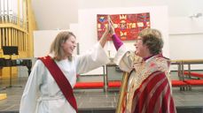 Søndag 28.oktober var det fest i Herøy kyrkje; då biskop Ingeborg Midttømme vigsla Elise Frøyen til kateket i Herøy.