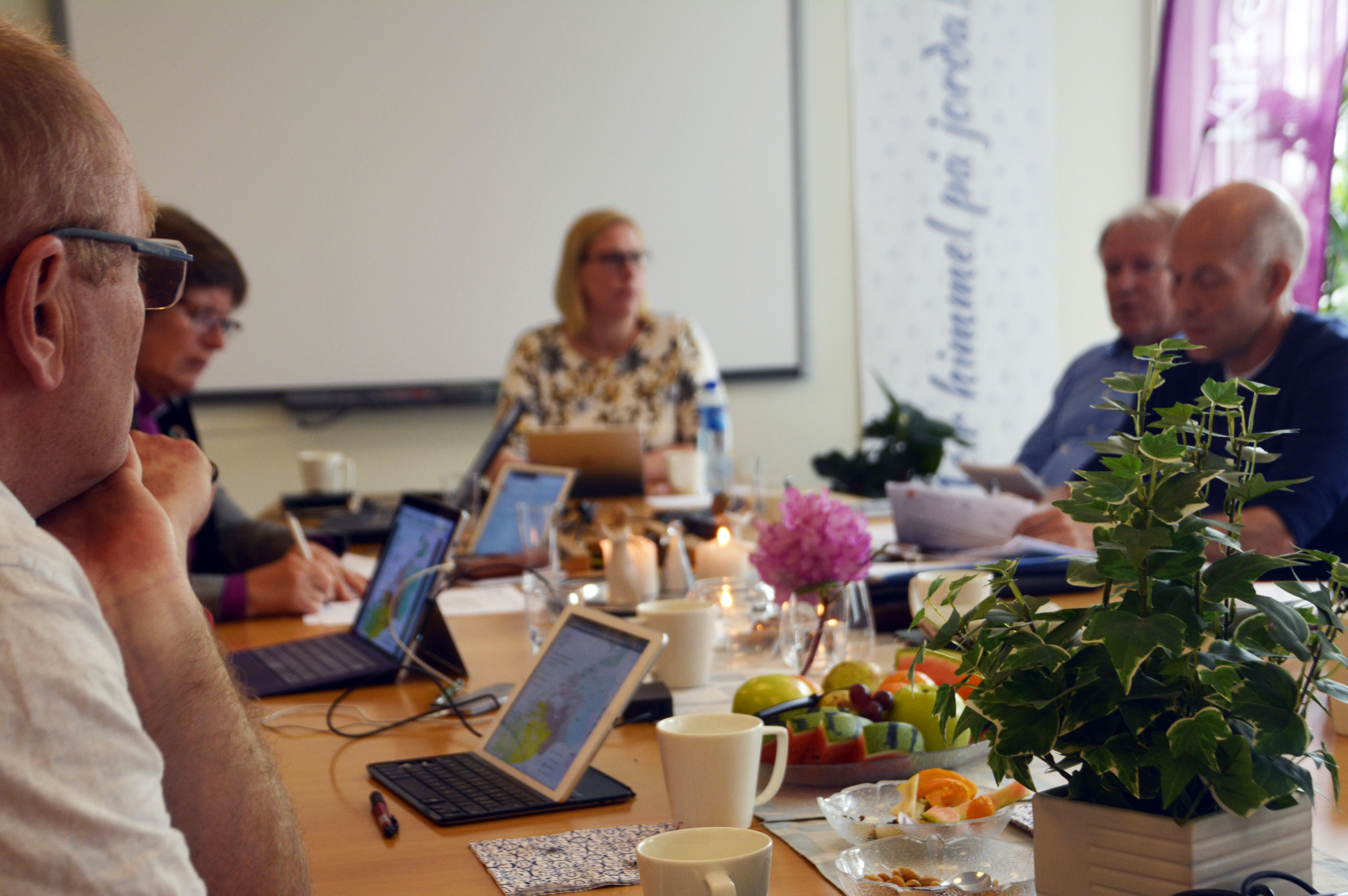 &#216;konomi og tilsettingssaker tema i bisped&#248;mer&#229;dsm&#248;tet