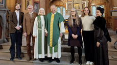 Medvirkende under avskjedsgudstjenesten for Esbjørn Hummelgård i Strinda kirke. Fra venstre: Johannes Erlandsson Høyland, Roald Iversen, Bodil Slørdal, Esbjørn Hummelgård, Helga Ertesvåg, Malin Beatrix Reitan Olufsen og Iryna Bokal.