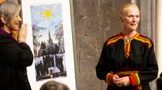 Gerd Fleischer mottok Biskop Arne Fjellbus kirke- og samfunnspris i 2020. Biskop Herborg Finnset delte ut prisen i Nidarosdomen