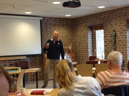 Hvordan &#248;ke menighetens inntekter?