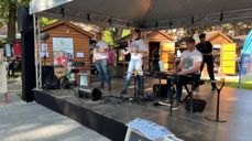 Charismatic Christina på scenen med Beer and Hymns under Olavsfest.