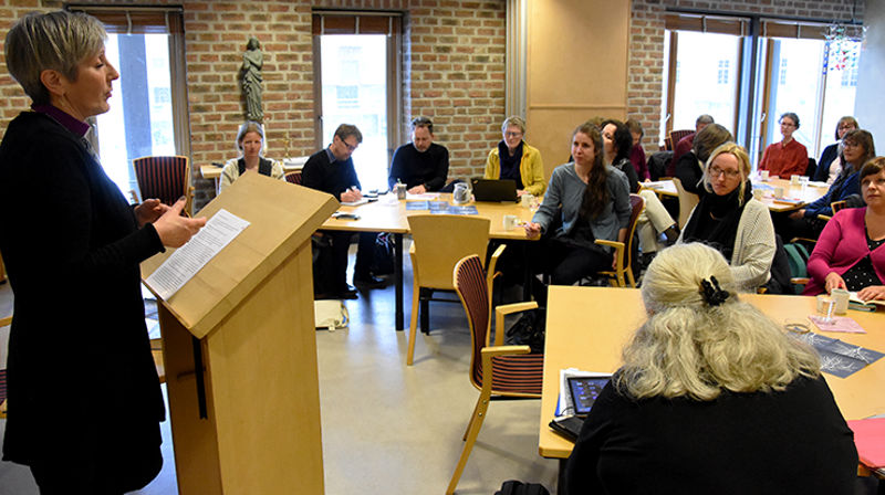 Grønn teologi var tema da Biskop Herborg møtte diakonene til fagdag i Erkebispegården. (Foto: Magne Vik Bjørkøy)