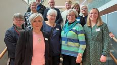 Nidarosbenken under Kirkemøtet 2022. Biskop i Nidaros Herborg Finnset(i front), (1.rekke f.v)Bjørn Thomas Åhren ,Kjersti Ngozi Furuseth, Brit Skjelbred, Agnes Sofie Gjeset, (2.rekke f.v) Grete Bækken Mollan, Marta Garborg Bergslid, (Bak f.v) Jon Henrik Gulbrandsen, Erik Seem, Alex Ramstad Døsvik.