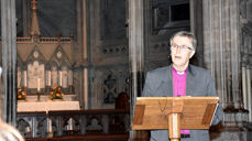 Biskop Tor Singsaas på talerstolen i Nidarosdomen, under sin årlige nyttårsmottagelse. (Foto: Magne Vik Bjørkøy)