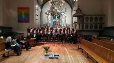 Byåsen sangkor i Vår Frue kirke under VM.
