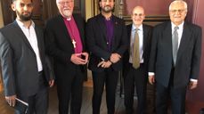 (F.v.) Imam Hamid Farooq, biskop Ole Cristian Kvarme, generalsekretær Methab Afsar (IRN), dr. Leonardo Emberti Gialloreti og dr. Mohammad Sammak.