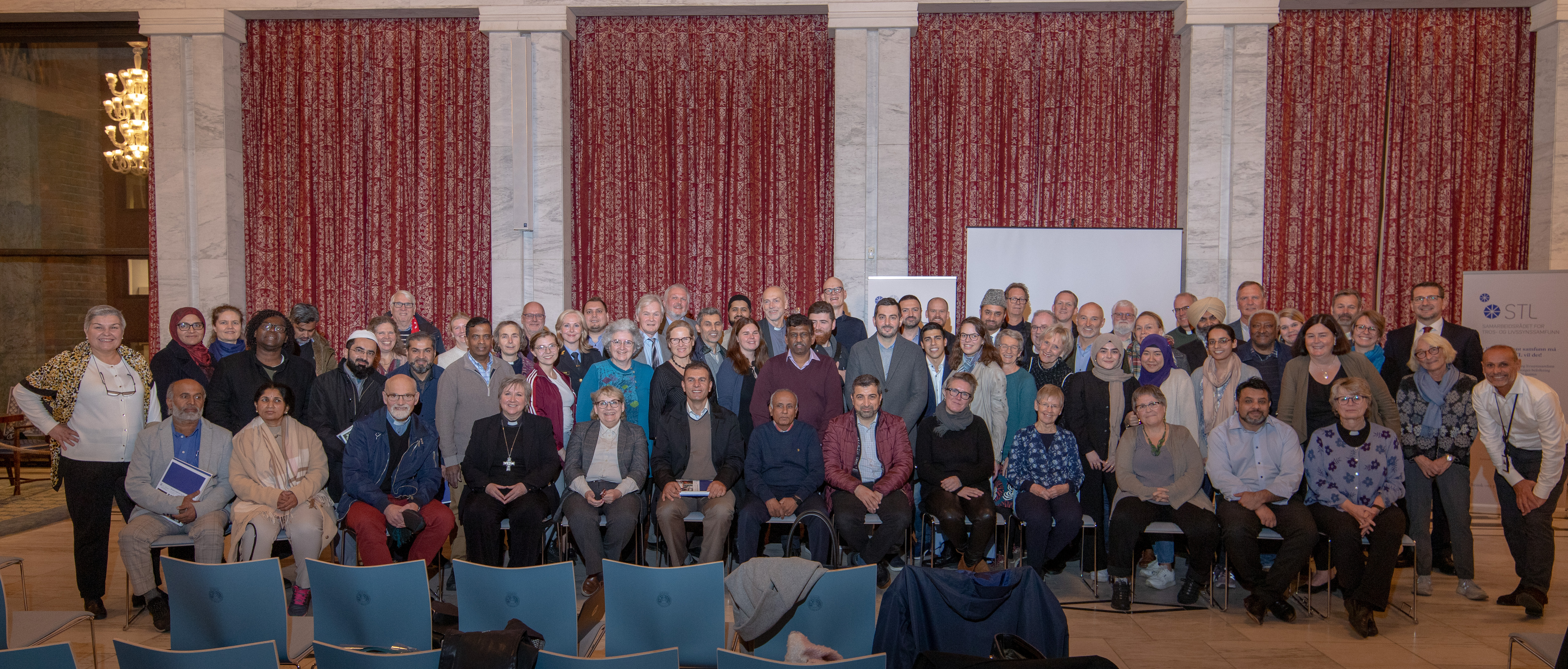 STL Oslo møttes i rådhuset for ett år siden. 36 ulike tros- og livssynsorganisasjoner med lokale forgreninger gikk sammen om å stifte STL Oslo. Foto: Humanetisk Forbund - Marius Hauge