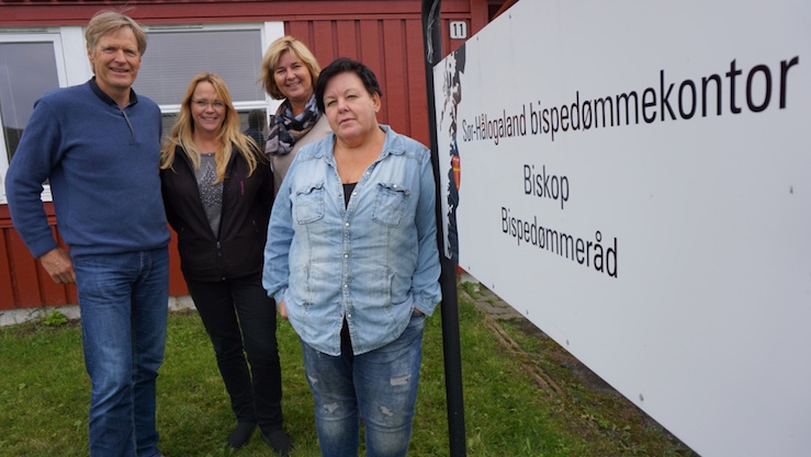 Bernt Aanonsen, Lissi Berg, Trine Nordvik Løkås og Anne Grethe Sivertsen er våre nye kolleger på bispedømmekontoret. Foto: Thoralf Fagertun