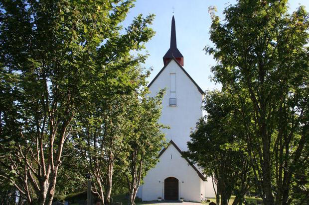 Skjerstad kirke. Foto: Kirkesok.no