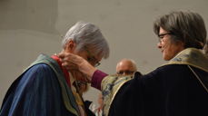 Preses Helga Byfuglien vigslet Ann-Helen Fjeldstad Jusnes til tjeneste som biskop i Sør-Hålogaland søndag 24. januar 2016. Foto: Thomas Jentoft