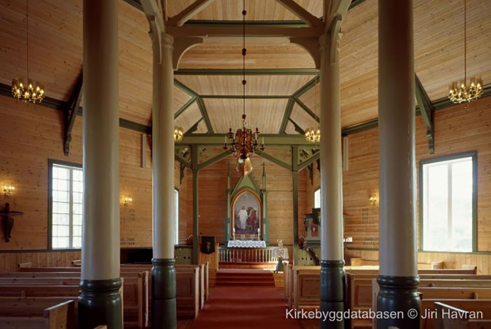Fra Vassås kirke. Foto: Jiri Havran, Kirkebyggdatabasen