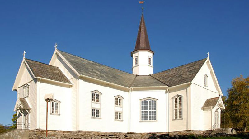 Hemnes kirke. Foto: Kirkesøk
