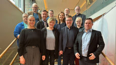 Bak fra venstre: Tore Christiansen, Kristine Sandmæl, Trond Gustavson, Svein Malmbekk. Rad to fra venstre: Eli Augestad Vikdal, Magnus Sivertsen Sørvig, Karianne Aslaug Egeberg Gullfjell, Helga Kjellevold. Foran fra venstre: Regine Vetleseter Strangstad, Irene Sandnes, biskop Svein Valle og stiftsdirektør Ole Christian Erikstad. Inga-Lill Sundset, vara for Kurt Solstrøm, var ikke tilstede da bildet ble tatt.