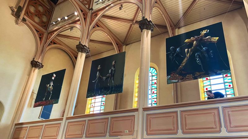 Håkon Gullvåg-utstilling i St. Petri kirke