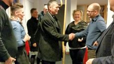 Braut fikk bispestaven i hånden med en gang han kom inn døra på bispedømmekontoret.