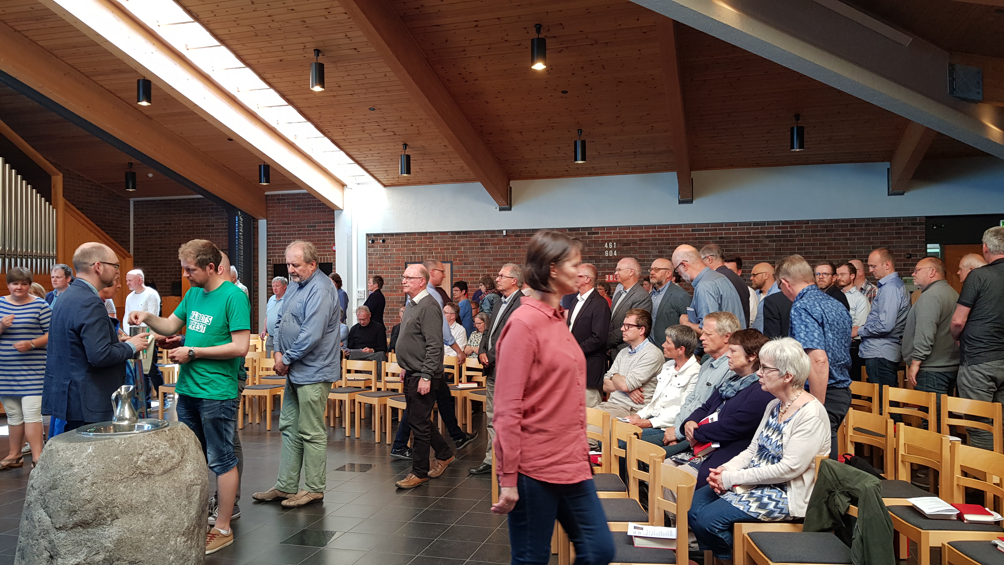 Prestekonventet startet med nattverdsgudstjeneste i Tjensvoll kirke. 