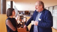 En velfortjent kaffepause i et stramt Kirkemøte-program for Marie Klakegg Grastveit og Lars-Tore Anda.