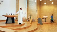 - Stort å få lede en gudstjeneste, synes Sindre Gelius Eikje etter gudstjenesten i Udland kirke.