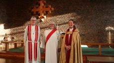 Prost i Karmøy Helge Gaard, Inger Synnøve Stange og konst. biskop Anne Lise Ådnøy.