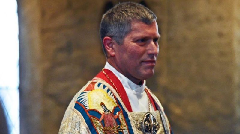 Biskopen fremdeles sykemeldt