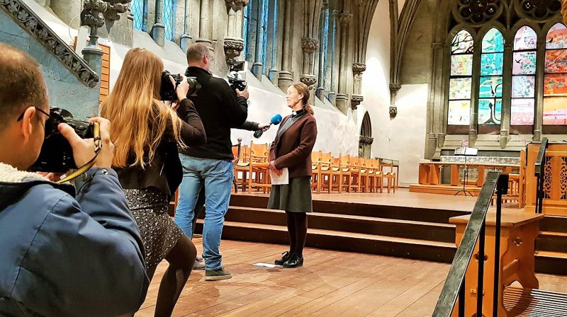 Det var stor medieinteresse for presentasjonen av Stavangers nye biskop fredag. Foto: Tove Marie Sortland