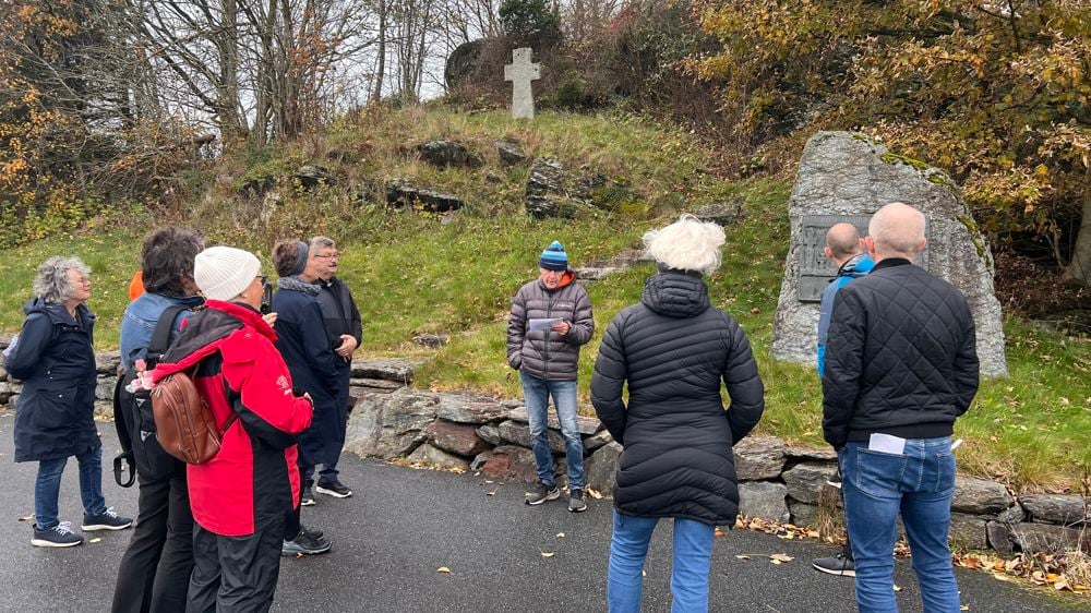 Vandringen endte ved det 1000 år gamle korsstedet på Krossberg.