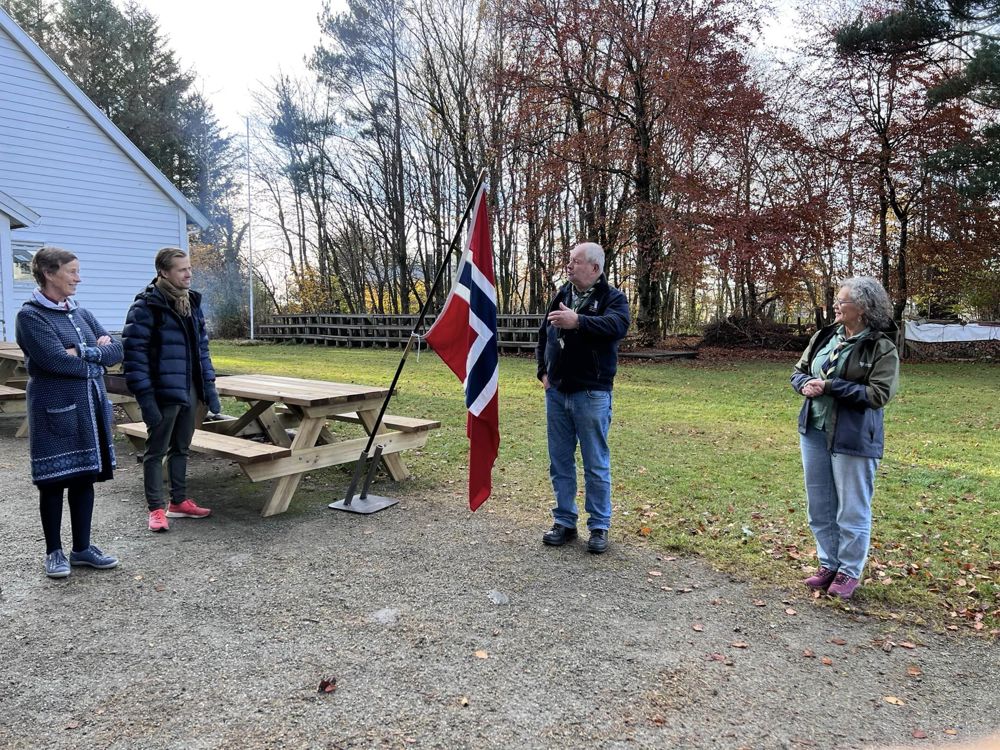 Besøk hos Uburhedlaren speidergruppe.