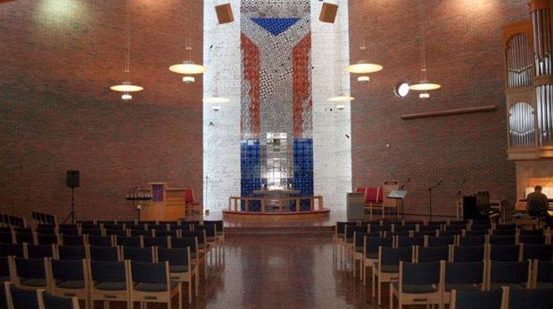 Madlamark kirke. Foto: Madlamark kyrkjelyd