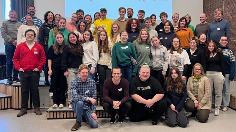 Deltakere fra hele bispedømmet på Ungdomstinget og Fag- og nettverkssamlingen om ungdomsarbeid.