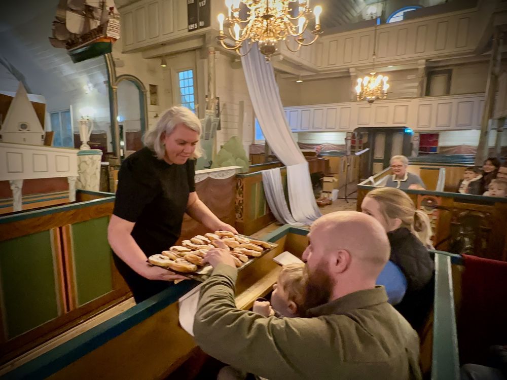 Dukketeater-sangstund i Egersund kirke med servering. Foto®IvarBarane.