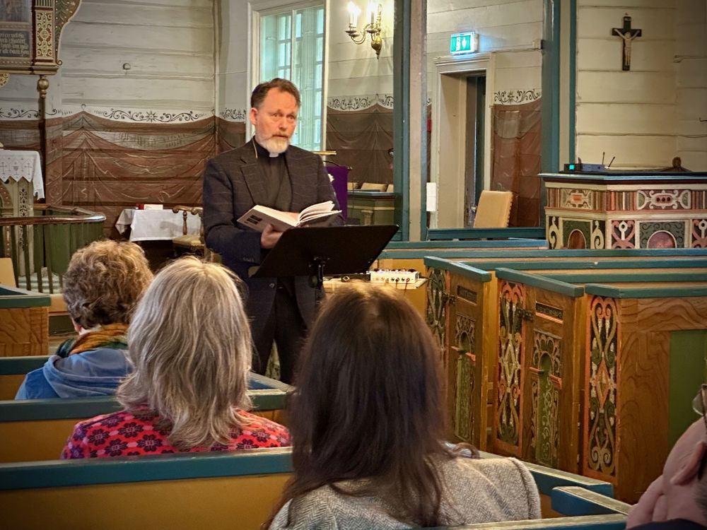 Lunchfordrag ved Einar Vegge i Egersund kirke. Foto®IvarBarane.
