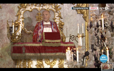 Biskop Jan Otto Myrseth preker under sørgegudstejensten i Kongsberg kirke 17. oktober 2021. (Skjermdump NRK).