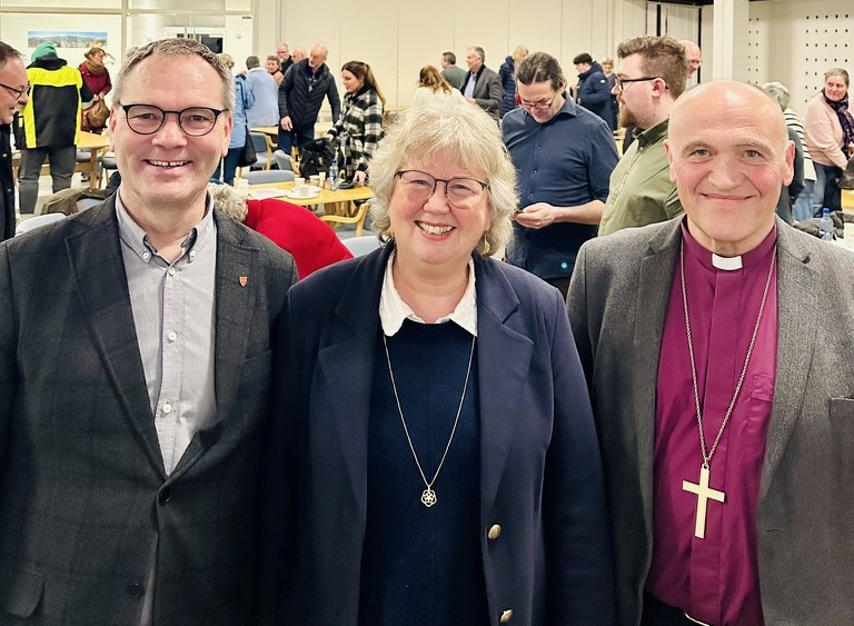  Stiftsdirektør Eigil Morvik, bispedømmerådsleder Lill Tone Grahl-Jacobsen og biskop Jan Otto Myrseth kaller inn til strategisamling. Foto: Torill Landaasen
