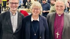 Stiftsdirektør Eigil Morvik, bispedømmerådsleder Lill Tone Grahl-Jacobsen og biskop Jan Otto Myrseth kaller inn til strategisamling. Foto: Torill Landaasen