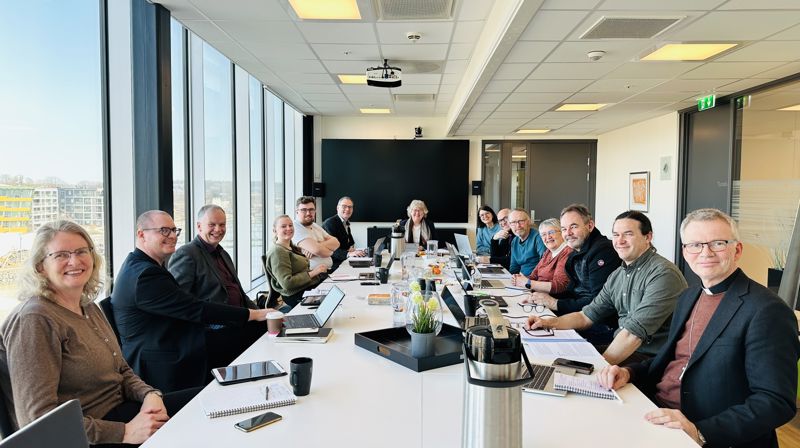Bispedømmerådet i Tunsberg har tradisjon for å forberede Kirkemøtet sammen med prostene. Her fra samlingen i 2024. Foto: Torill Landaasen