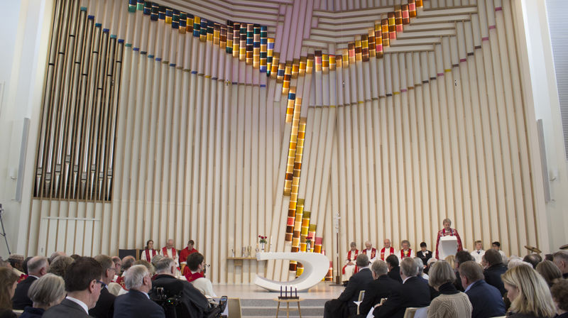 Hønefoss kirke (foto: Maria Saxegaard)