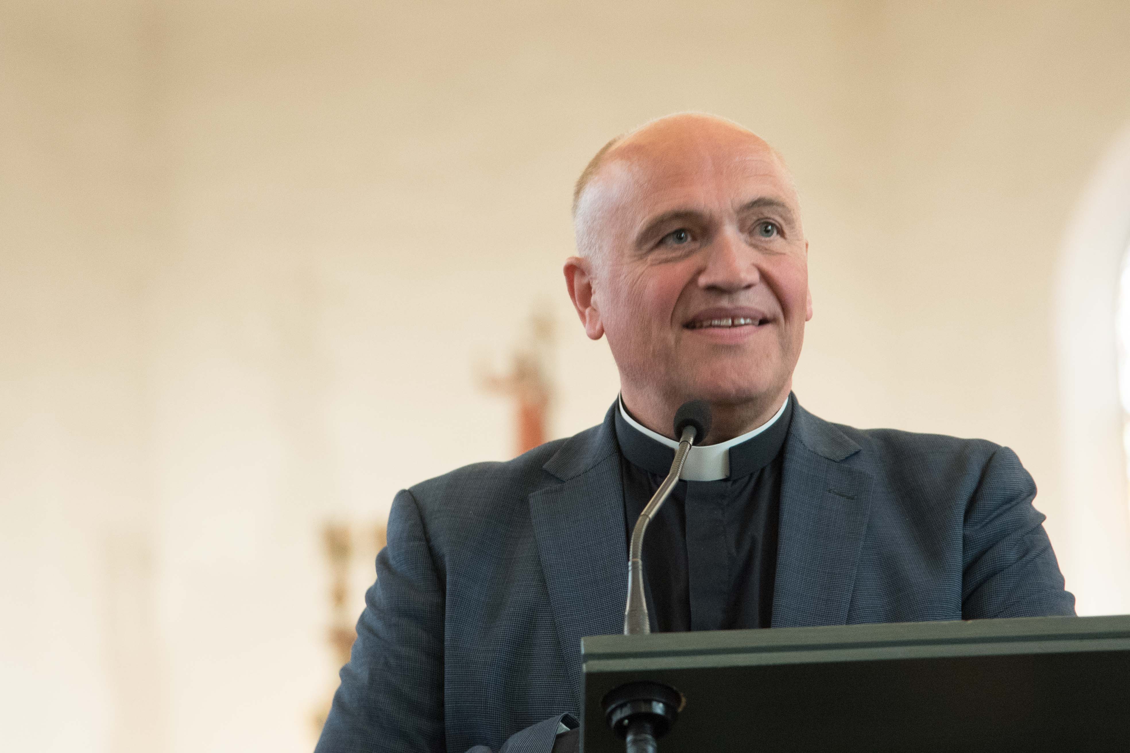 Jan Otto Myrseth taler under tilsettingen i juni. 23. september innsettes han som ny biskop i Tunsberg.