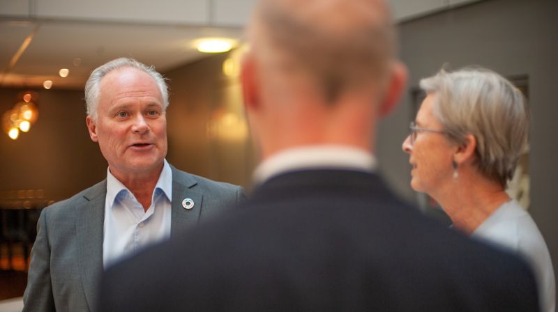 Bak fra venstre: