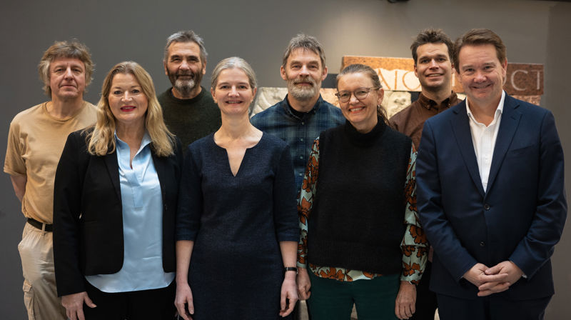 Bak fra venstre: Markus Krøger, Jan Stedje, Knut Berg, Torbjørn Hanson Ausland. Foran fra venstre: Eli Folkestadås (sluttet 31.12.24), Mona Fallin, Inger Kari Stensrud, Tron Hubred
