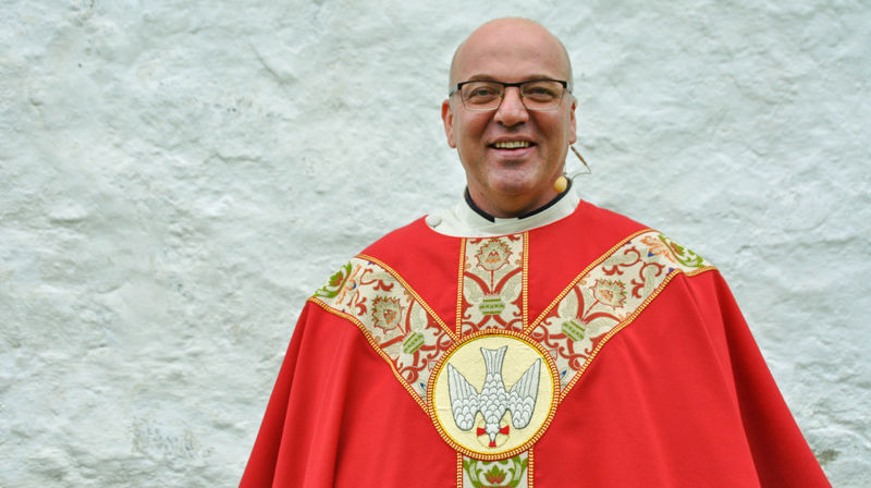 Einar Strøm ordinert som prest i Fosenkatedralen