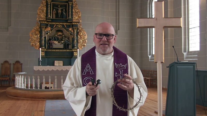 «Tekst og toner» fra Hof kirke - Langfredag