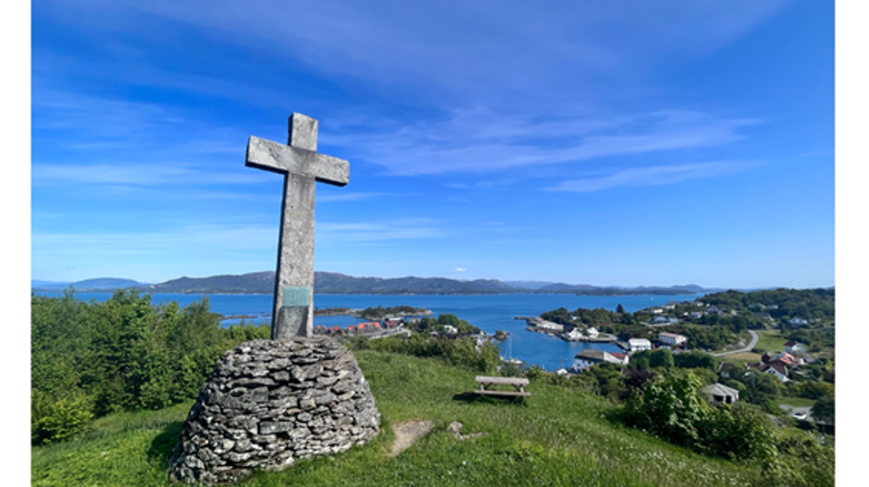 Steinkrossen på Vetahaugen i Bømlo kommune, reist til 900 års markeringa for innføringa av kristenretten i 1924.