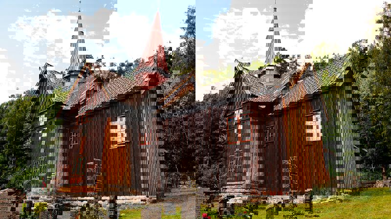 Rollag stavkirke i nytt lys