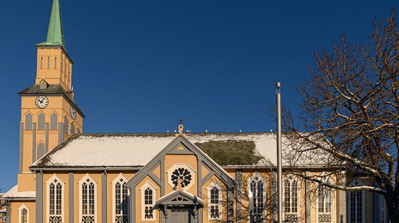 Gudstjenester, lytternes salmeønsker og mye mer!