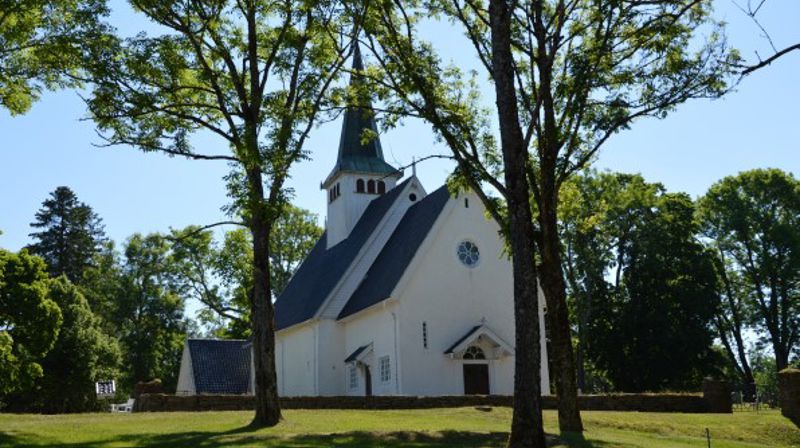 Trøgstad kirke