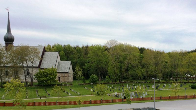 Alstahaug kirkegård