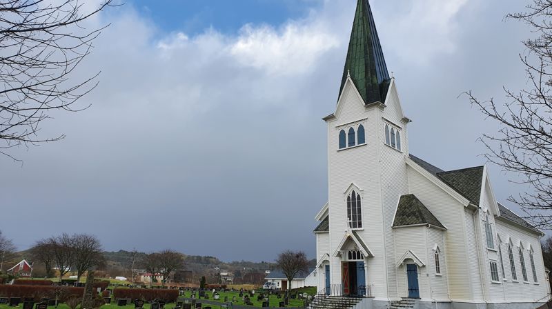 Open kyrkje i Manger