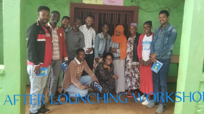 WORKSHOP: Flere nøkkelpersoner var i sommer samlet for å lære mer om «Safe motherhood»-prosjektet. De tok med seg mye viktig kunnskap tilbake til sine lokalsamfunn. Foto: NMS