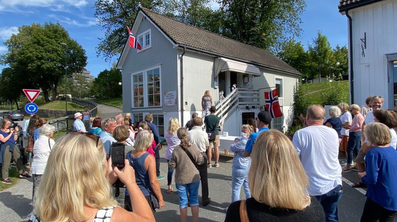 Åpning av Bruktbutikken Midt i Asker sentrum